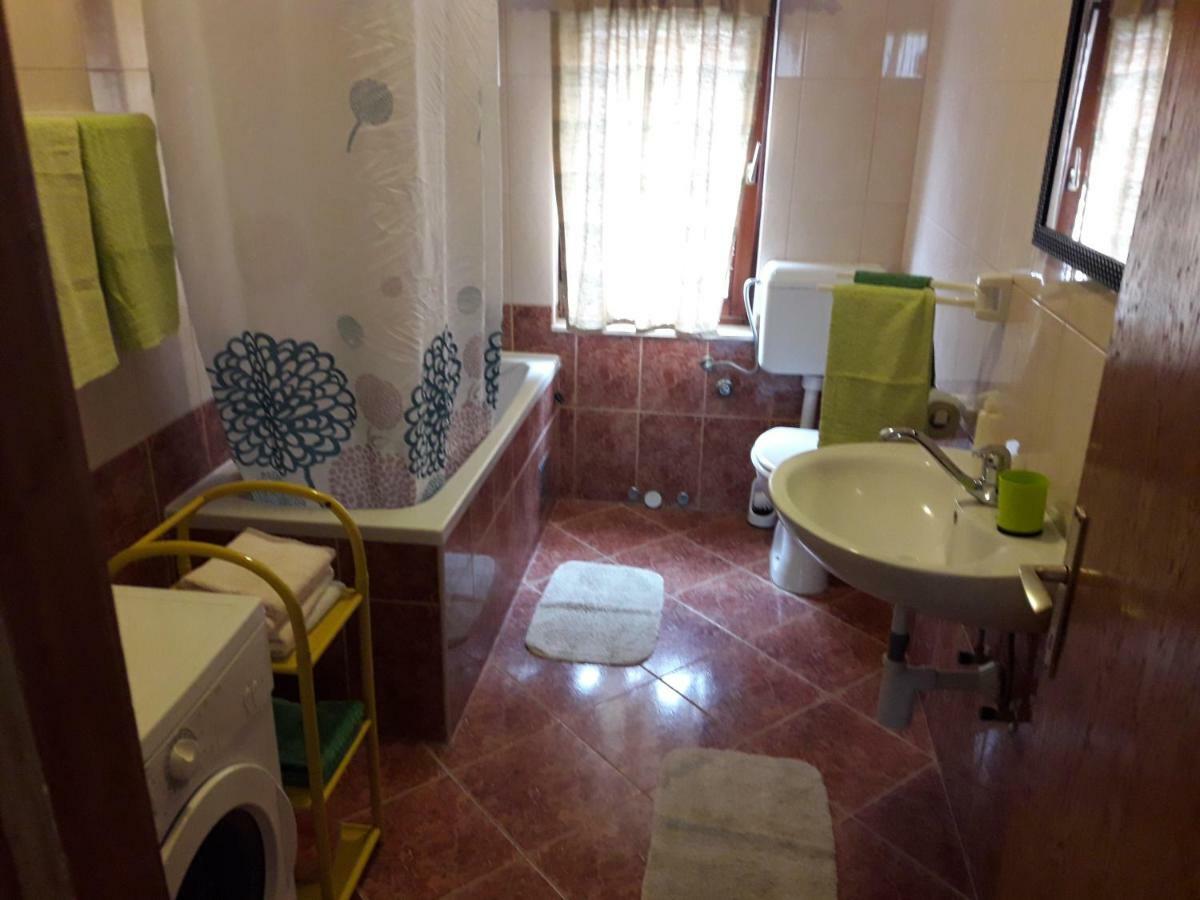 Paula&Jo Apartment คาชเตลา ภายนอก รูปภาพ